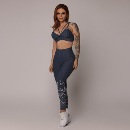 Conjunto Fitness Jacquard Animal com Branco Moving Fitness Wear